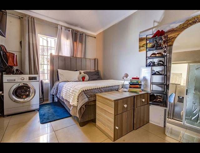 3 BEDROOM TOWNHOUSE FOR SALE IN BIRCHLEIGH